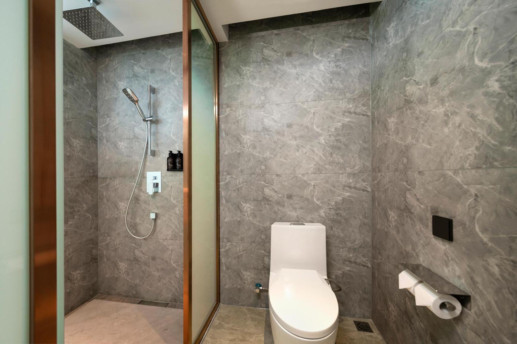 Model J Hotel Jakarta Soekarno - Hatta Airport Тангеранг Экстерьер фото