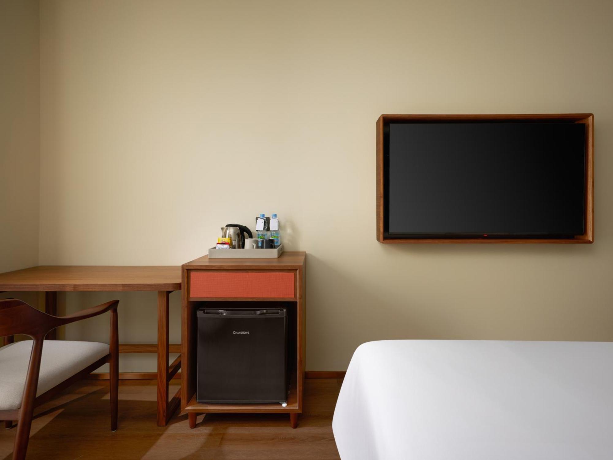 Model J Hotel Jakarta Soekarno - Hatta Airport Тангеранг Экстерьер фото